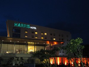 Oranye Jreng! Hotel Harris Buka Cabang di Sentul City