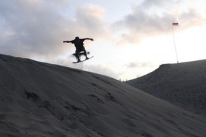 Pacu Adrenalin di Gumuk Pasir Parangtritis