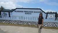 Bergaya di Pelabuhan Ikan