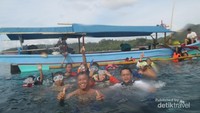 Bersama rombongan