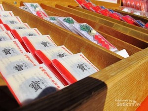Pakai Jimat Jepang, Siapa Tahu Dapat Pacar