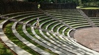 Amphitheater yang dapat digunakan untuk kegiatan rohani maupun seni budaya dapat menampung sekitar 1.000 orang