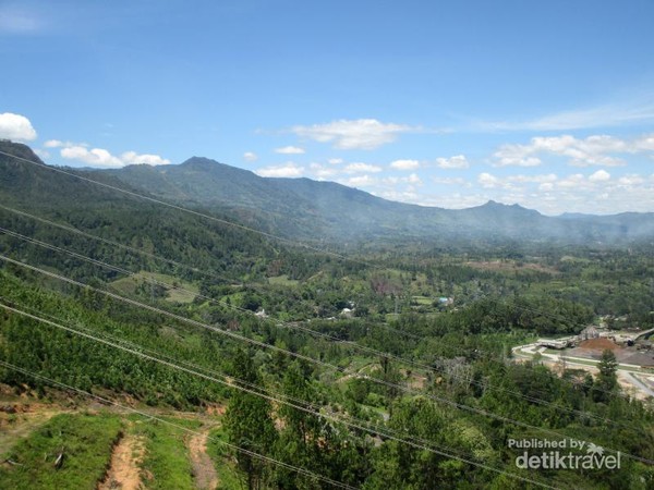 Panorama Cantik Dari Bukit Sigura Gura Di Sumatera Utara
