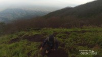 Perjalanan menuju Puncak Triangulasi