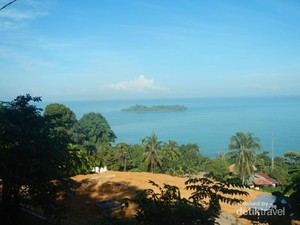 Pantai Air Manis & Legenda Malin Kundang