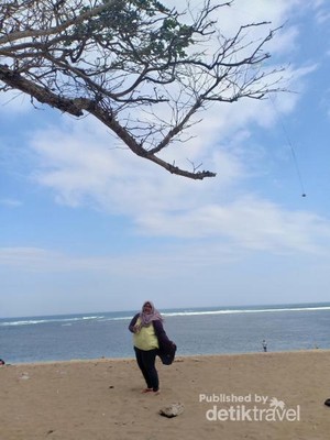 Pantai Balekambang, Tanah Lotnya Jawa Timur