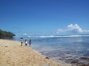 Pantai Baron, Surga Tersembunyi di Gunung Kidul