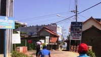 gerbang masuk pantai Teluk Awur