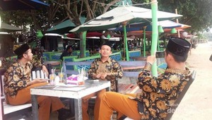 Pantai Buat Santai di Jepara