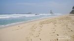 Pantai Buyutan di Pacitan, Belum Banyak Orang Tahu