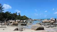 Sisi timur Pantai Tanjung Besar.