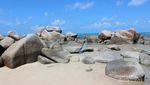 Pantai Cantik Penuh Batu Granit, Bangka Juga Punya!