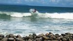 Pantai Cimaja, Ini Dia Tempat Cocok untuk Surfer Pemula