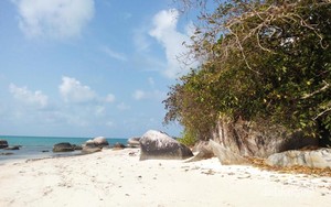 Pantai di Belitung Ini Serasa Milik Pribadi
