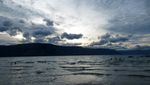 Pantai di Danau Toba Ini Cocok Untuk Akhir Pekan