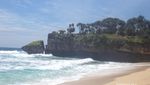 Pantai Drini, Indahnya Ciptaan Tuhan di Gunungkidul