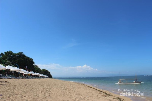  Pantai Duyung  yang Sepi di Bali