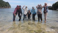 Wefie di Pantai Gatra.