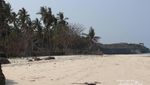 Pantai Ini Punya Pasir Selembut Tepung Terigu
