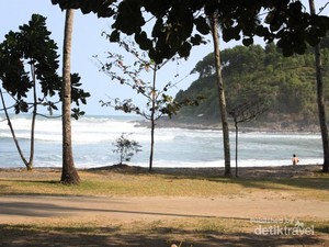 Pantai Karangbolong, Keindahan yang Terlupakan