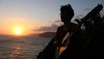Pantai Kesirat, Debur Ombak & Pesona Matahari Terbenam