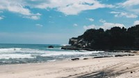 Pantai yang indah