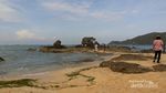 Pantai Kuta Lombok yang Pasirnya Seperti Merica