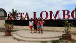 Pantai Kuta Lombok yang Pasirnya Seperti Merica