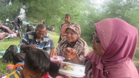 Saatnya menikmati makan siang