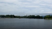 Muara sungai yang terdapat tidak jauh dari bibir pantai