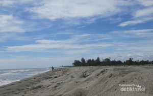 Pantai Lama Muda yang Asyik Buat Piknik di Aceh