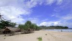 Pantai Legon Pari, Si Perawan dari Sawarna