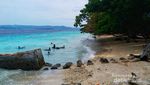 Pantai Liang, Kecantikannya Tak Boleh Dilewatkan