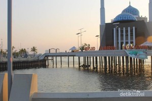 Pantai Losari, Ikon Kota Makassar yang Selalu Menarik Hati