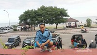 Marina Beach sangat dipadati pengunjung ketika hari libur