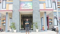 Hotel ini tak kalah dengan fasilitas hotel berbintang.