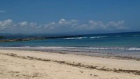 Pantai Marosi termasuk dalam pantai yang sepi pengunjung (Christina Sugihwati/dTraveler)