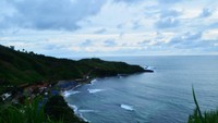 Bentangan Pantai Menganti