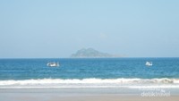 Pantai Mustaka yang sungguh indah