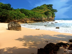 Pantai Ngetun di Gunungkidul, Benar-benar Bersih & Alami