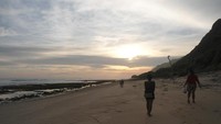 cantiknya pesona matahari yang mulai tenggelam