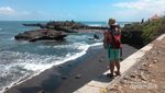 Pantai Pasir Hitam yang Menawan di Bali