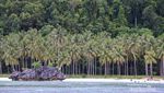 Pantai Pasir Panjang Labengki yang Memikat Hati