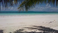 pantai pasir panjang di tual maluku tenggara 2