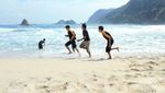 Pantai Pasir Putih Serupa Hawaii, Ada di Jember