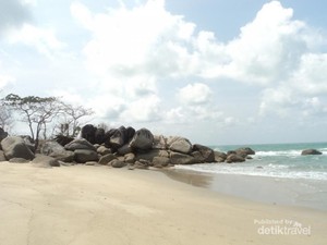 Pantai Penyusuk, Mutiara di Bangka Utara
