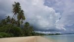 Pantai Perawan di Kepulauan Riau