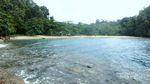 Pantai Rahasia di Maluku yang Jarang Orang Tahu