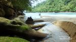 Pantai Rahasia di Maluku yang Jarang Orang Tahu