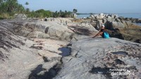 Sisi barat Pantai Rambak